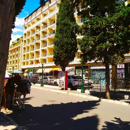 Planeta Hotel- Miramar Апартамент A Lägenhet Slăntjev Brjag